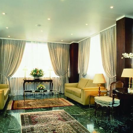 The Park Hotel Piraeus Pireu Quarto foto