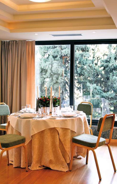 The Park Hotel Piraeus Pireu Exterior foto